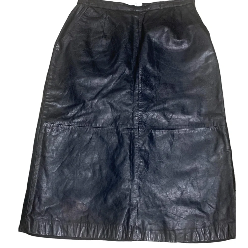 Vintage Leather pencil Skirt fully lined Italy 80’s w pockets by Pia Rucci Italy